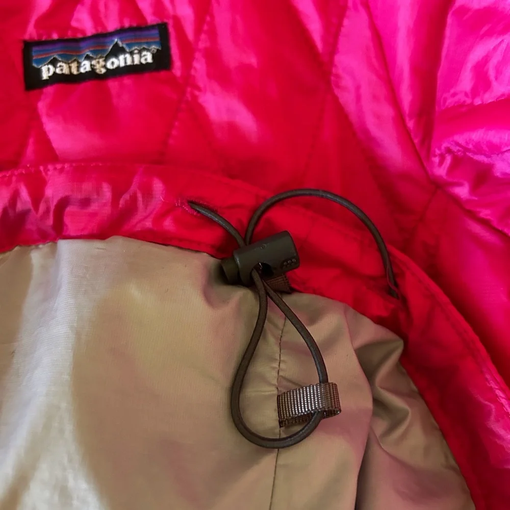 Patagonia Quilted Lightweight Packable Jacket - Picture 6 of 10
